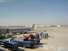 American Airlines MD-82